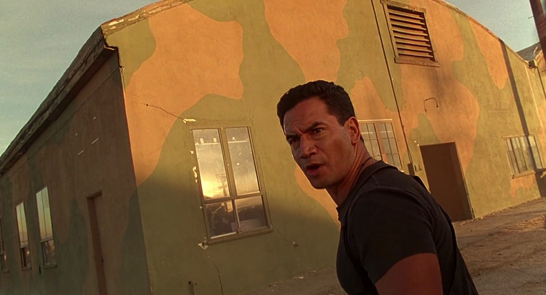 Barb Wire (1996) movie still 10036
