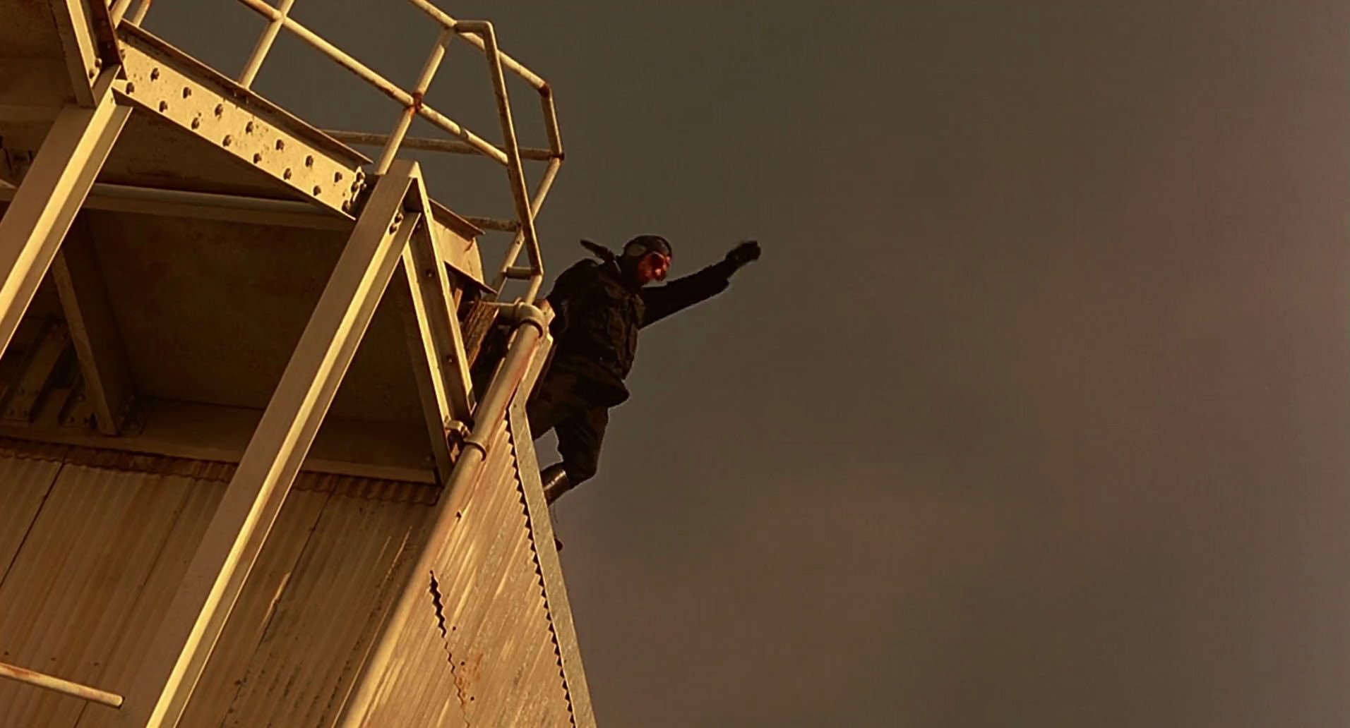 Barb Wire (1996) HD screenshot 10049