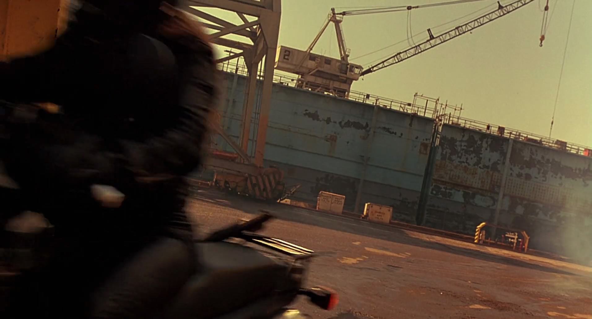Barb Wire (1996) screencap 10065
