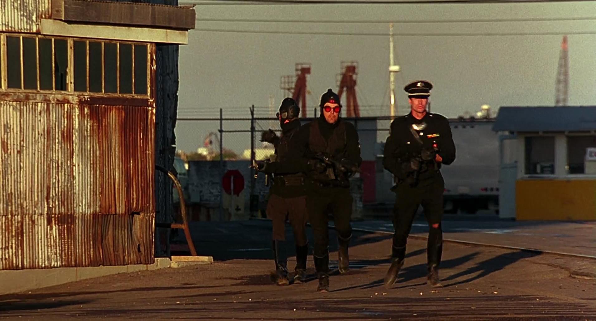 Barb Wire (1996) HD screenshot 10088