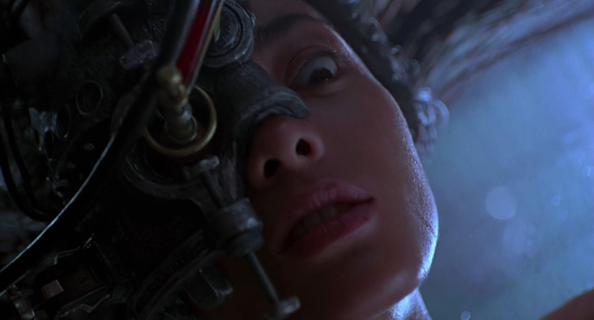 Barb Wire (1996) movie still 1009
