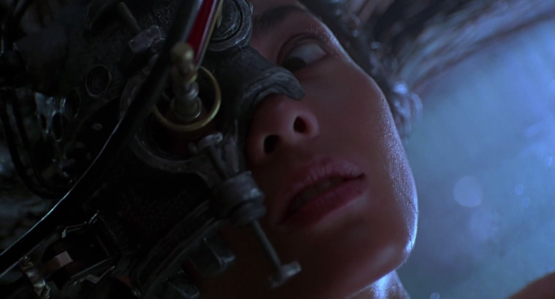 Barb Wire (1996) HD screenshot 1010