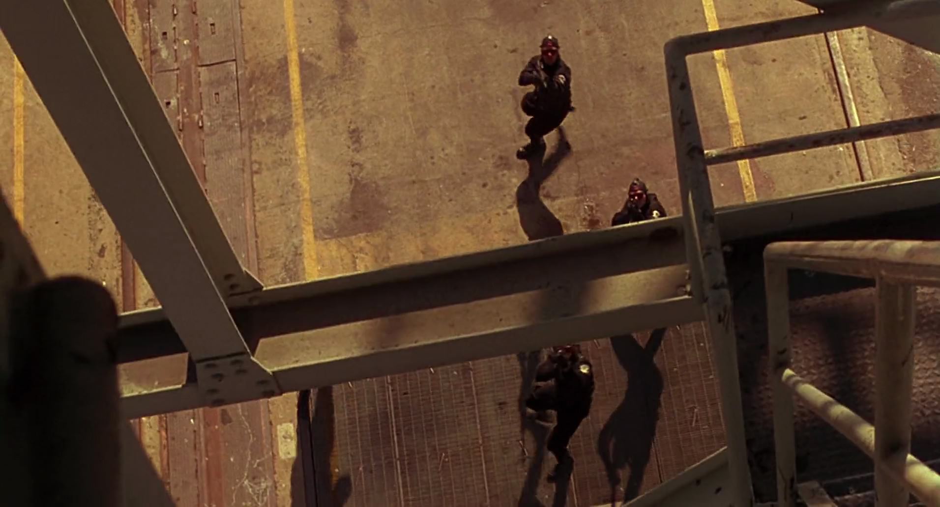 Barb Wire (1996) HD screenshot 10112