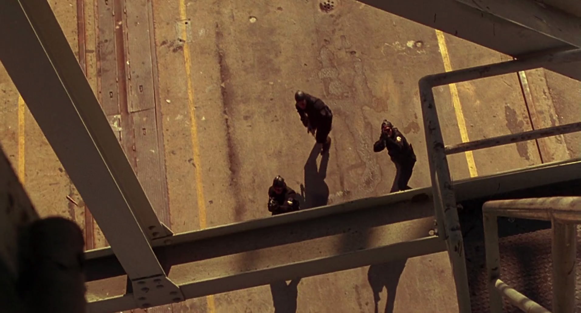 Barb Wire (1996) HD screenshot 10115