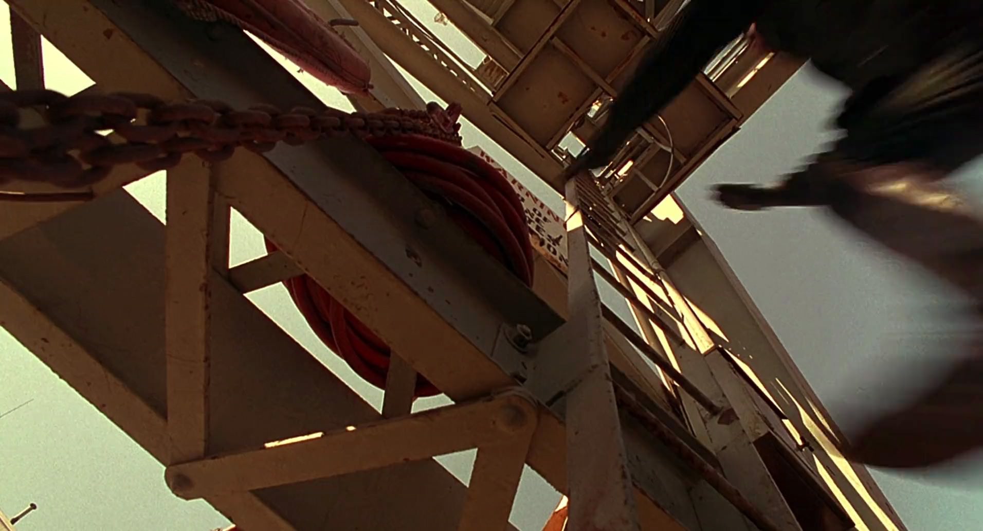 Barb Wire (1996) HD screenshot 10118