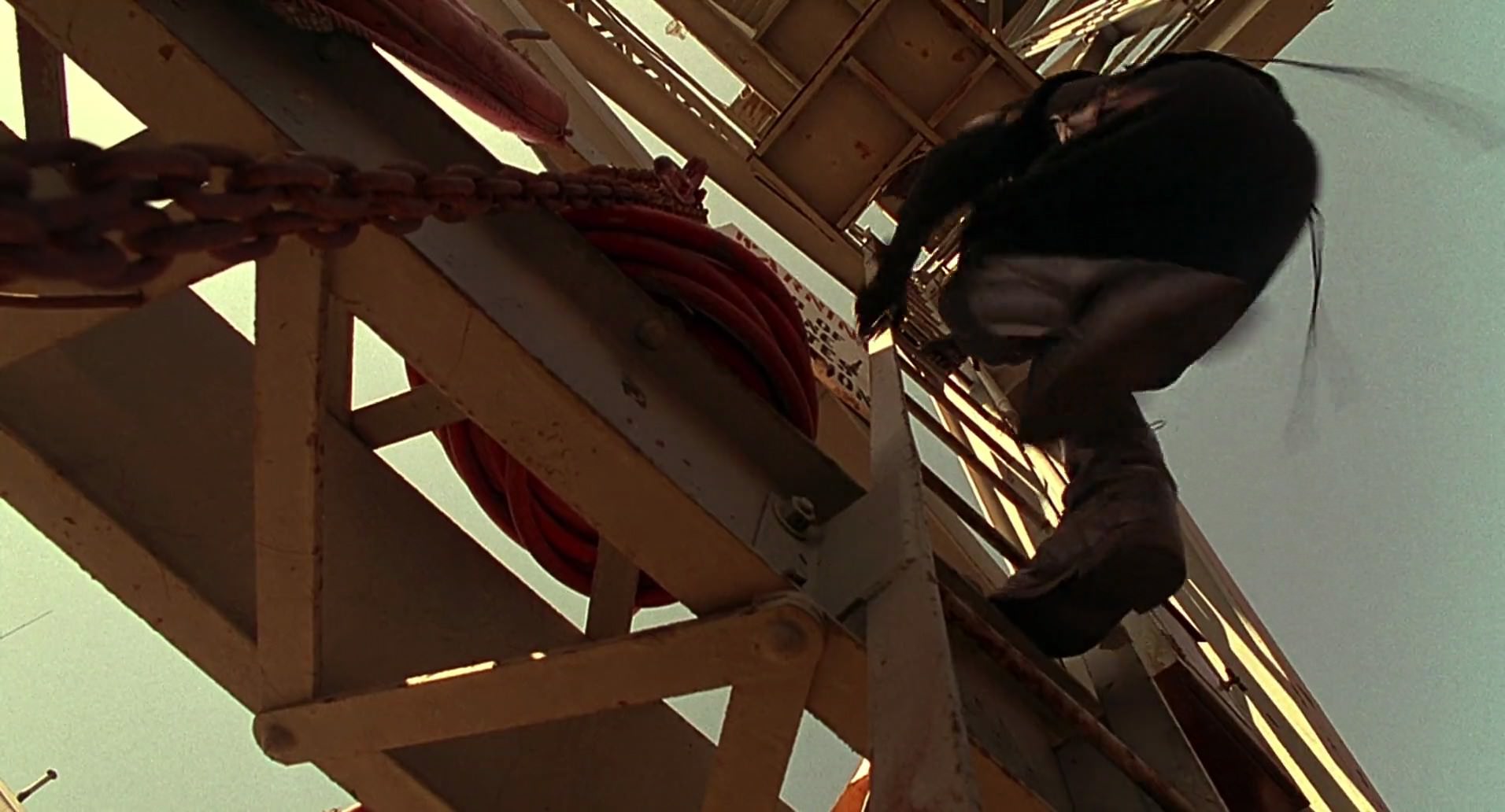 Barb Wire (1996) screencap 10119