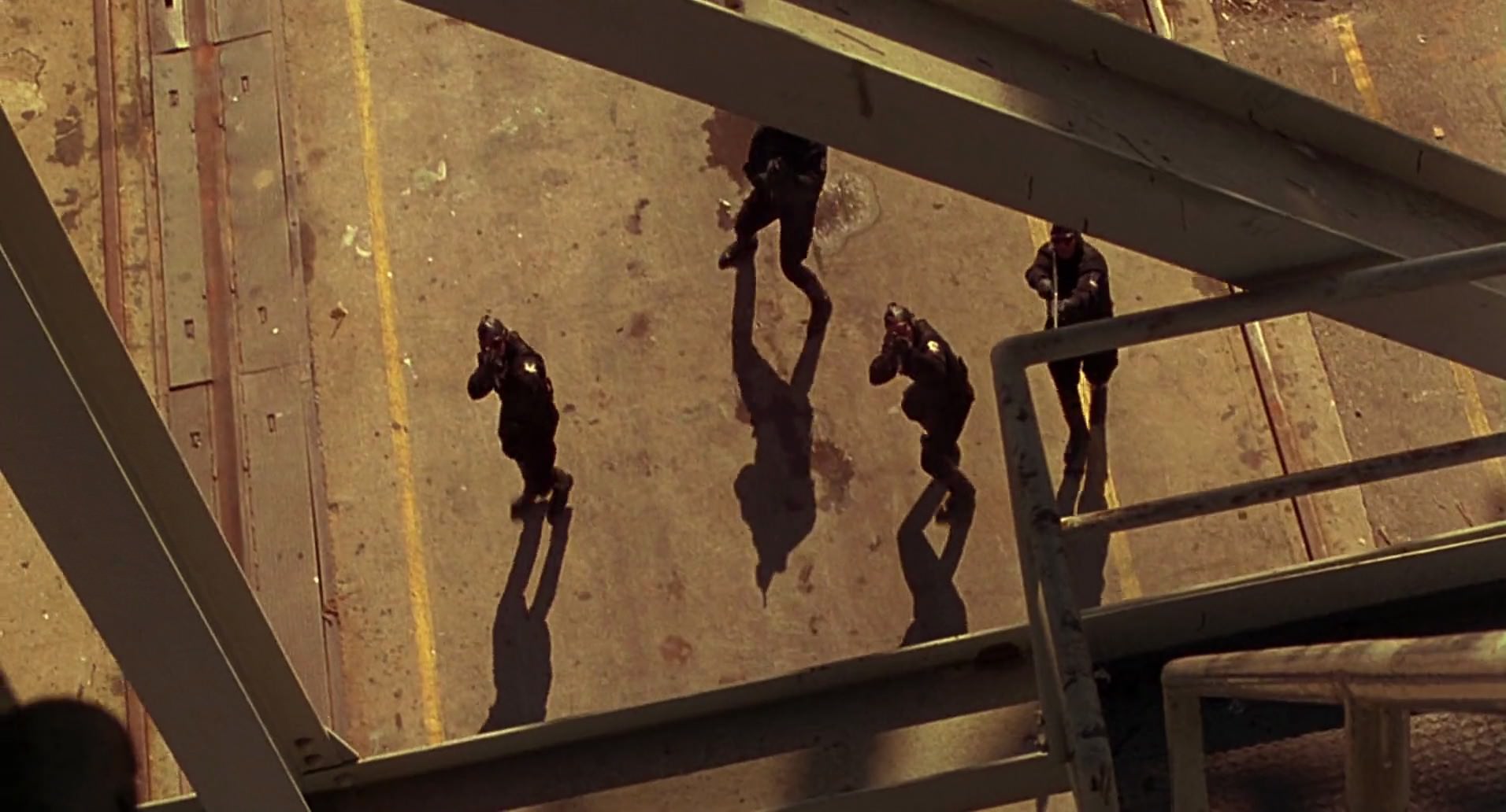 Barb Wire (1996) screencap 10128