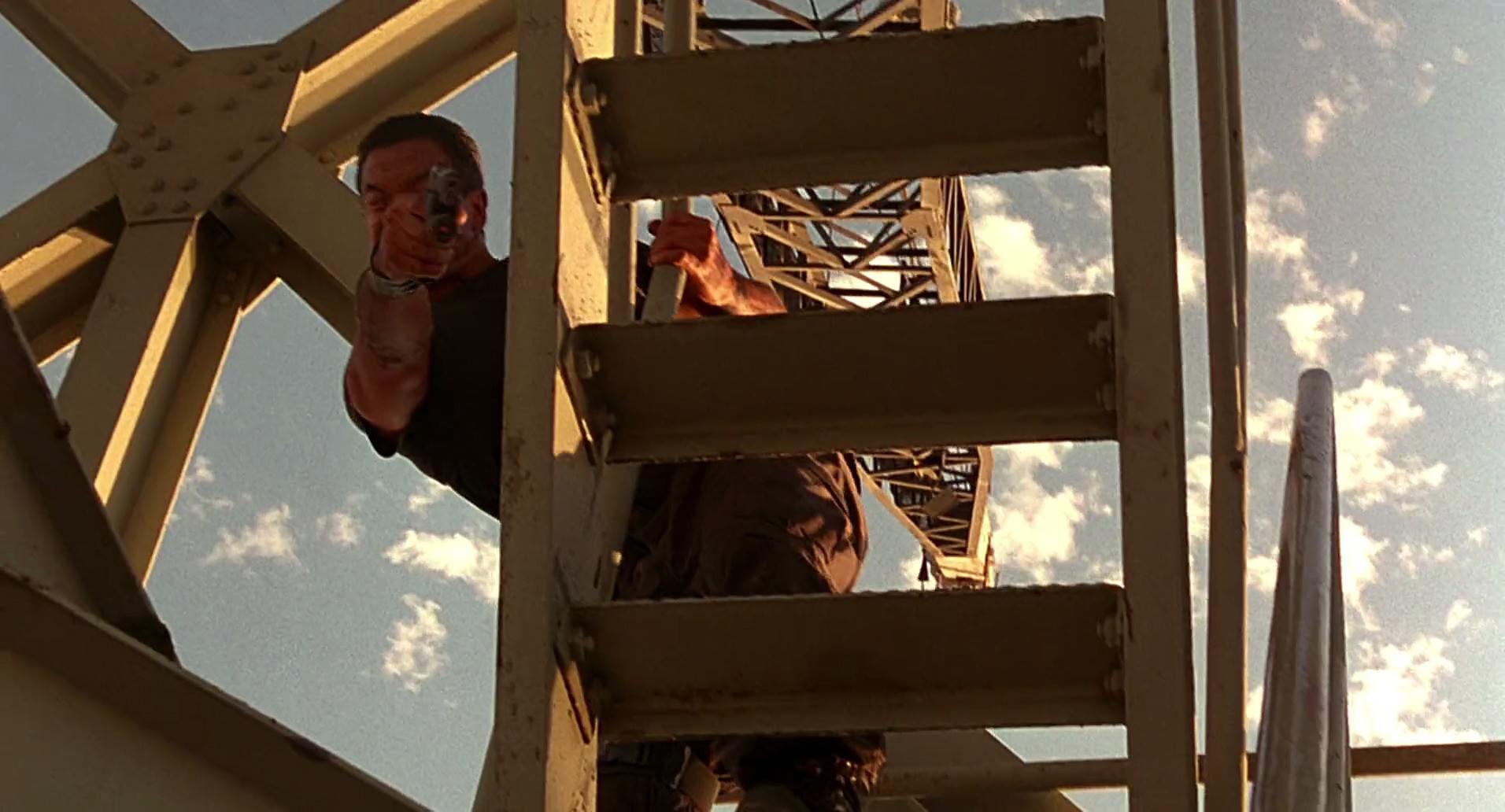 Barb Wire (1996) HD screenshot 10139