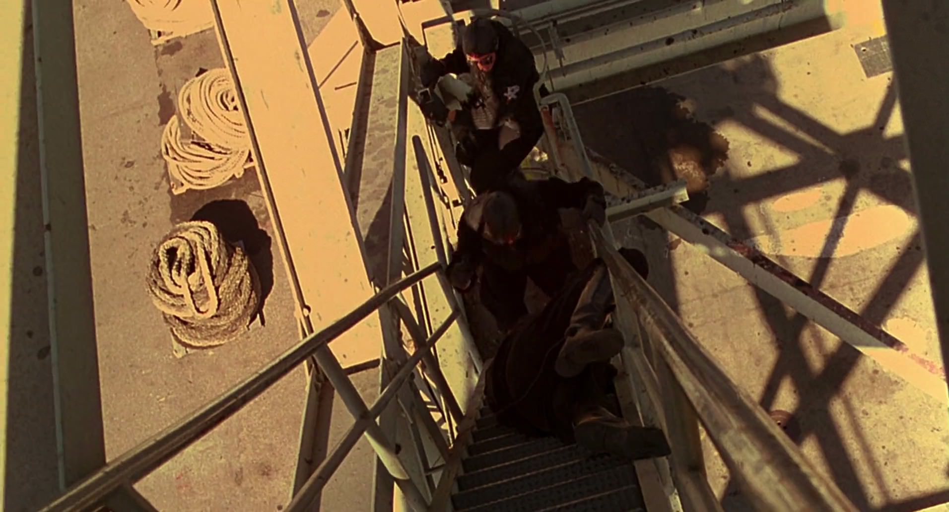 Barb Wire (1996) screencap 10143