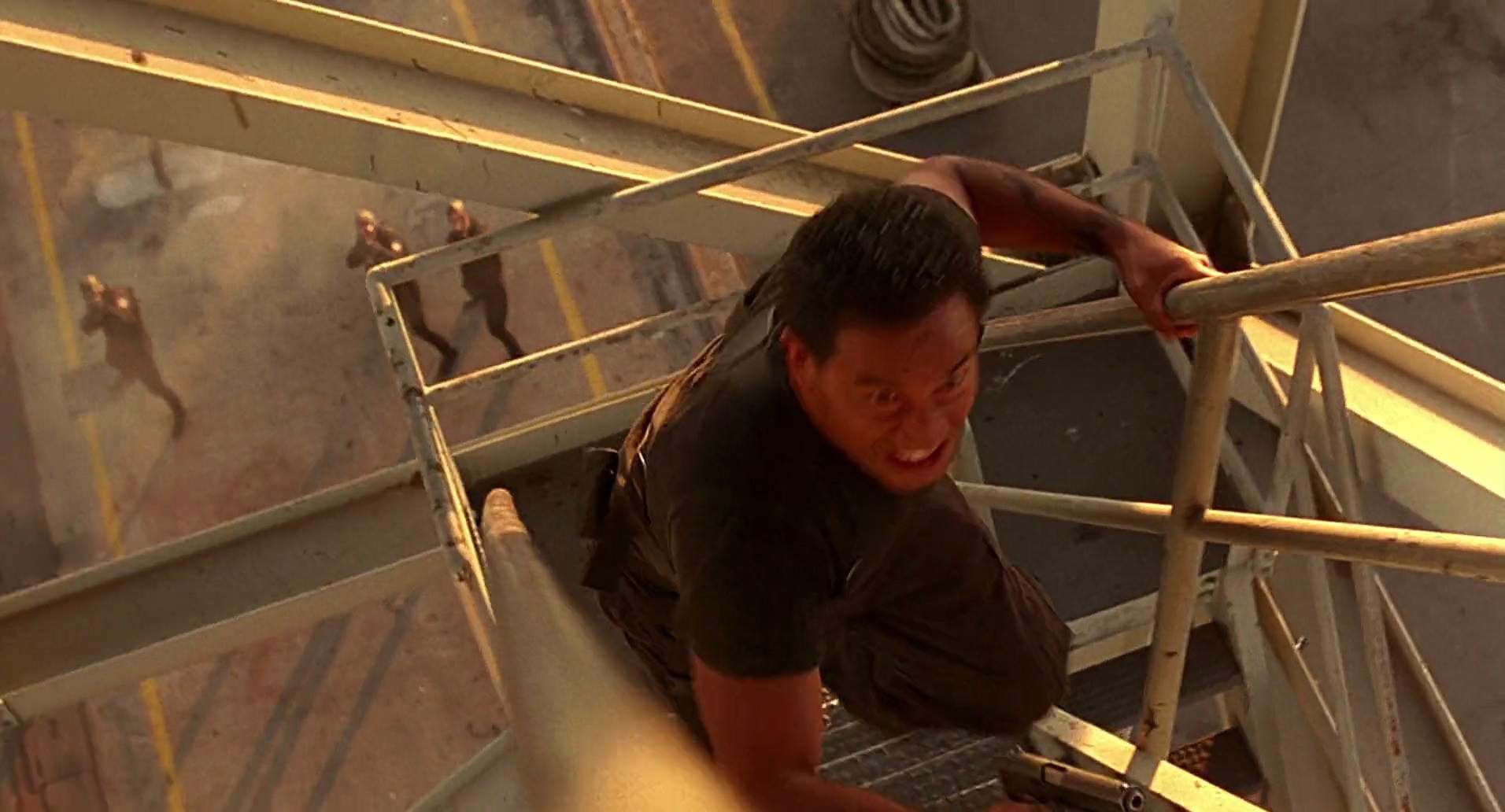Barb Wire (1996) screencap 10146