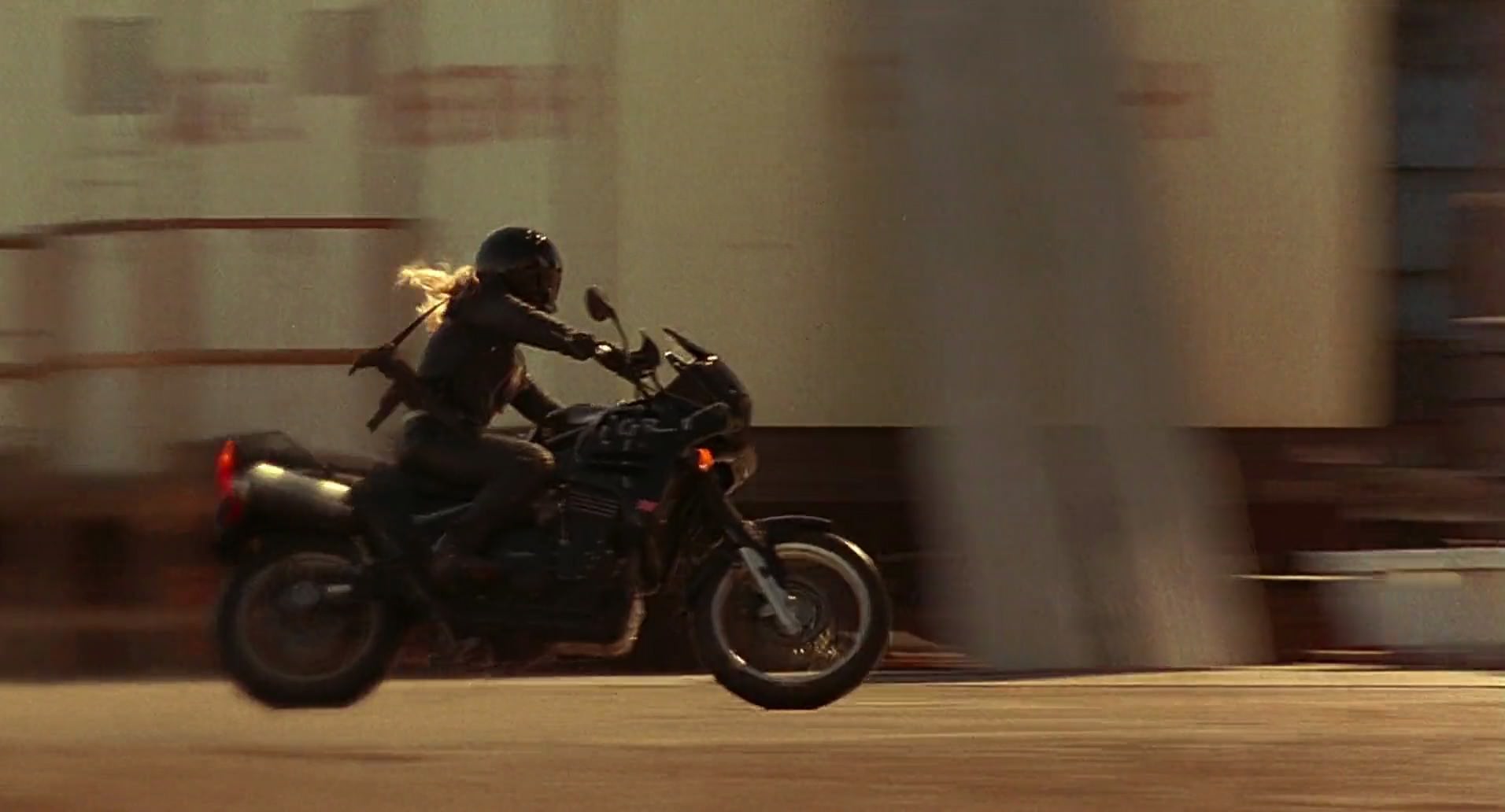 Barb Wire (1996) HD screenshot 10169