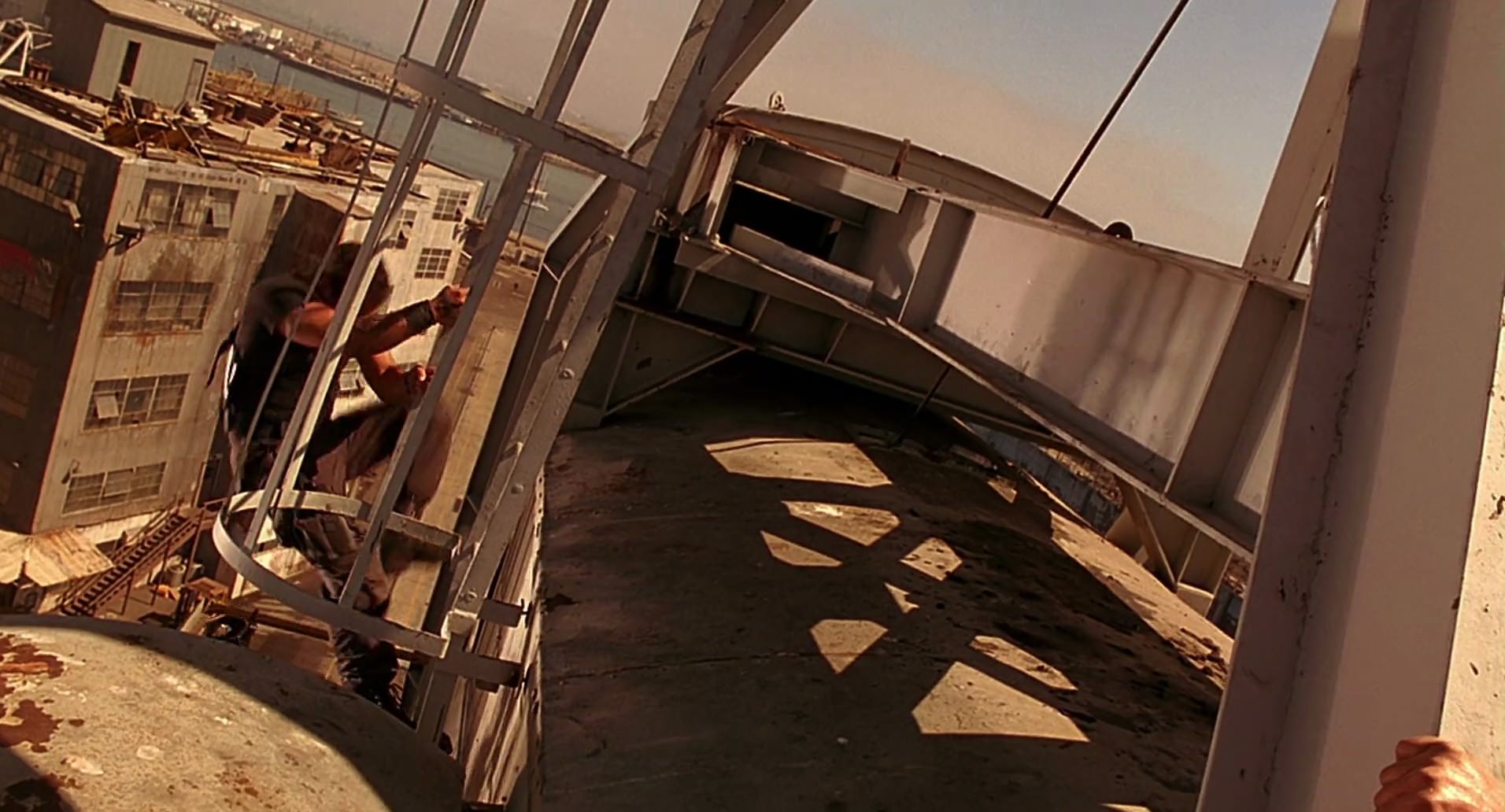 Barb Wire (1996) HD screenshot 10181