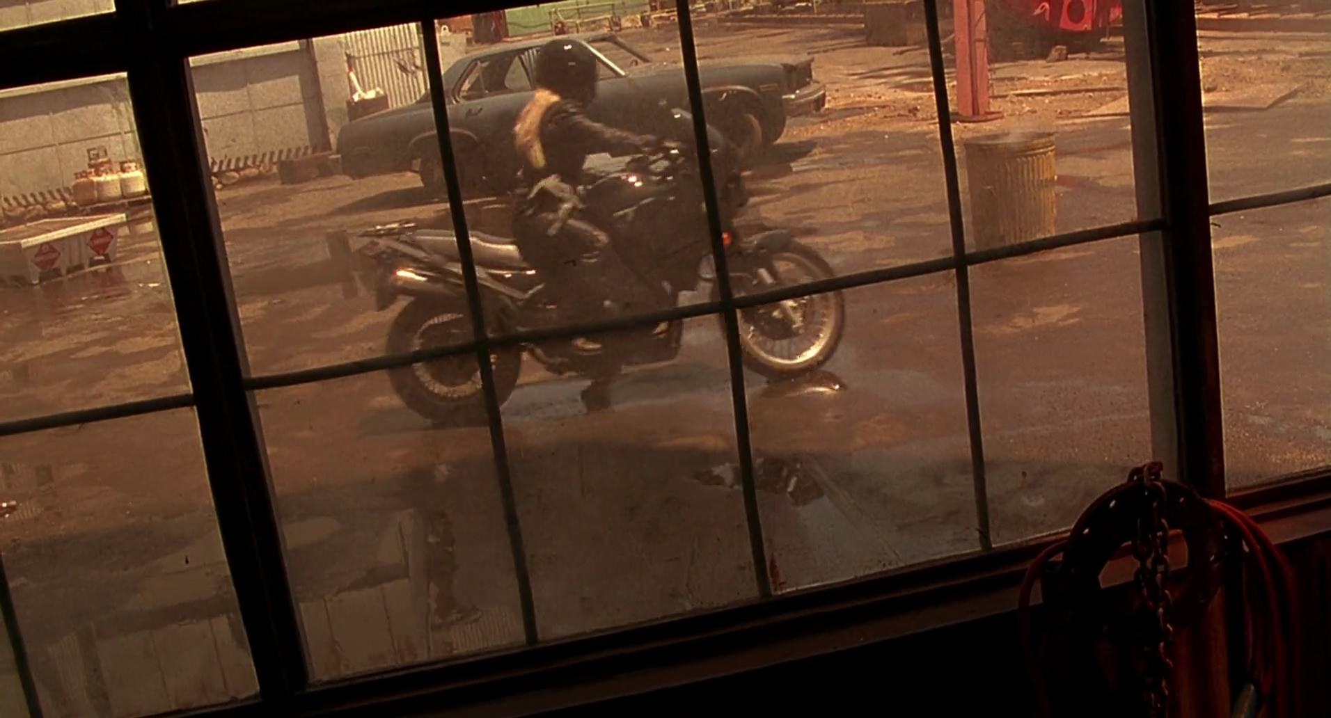 Barb Wire (1996) movie still 10192