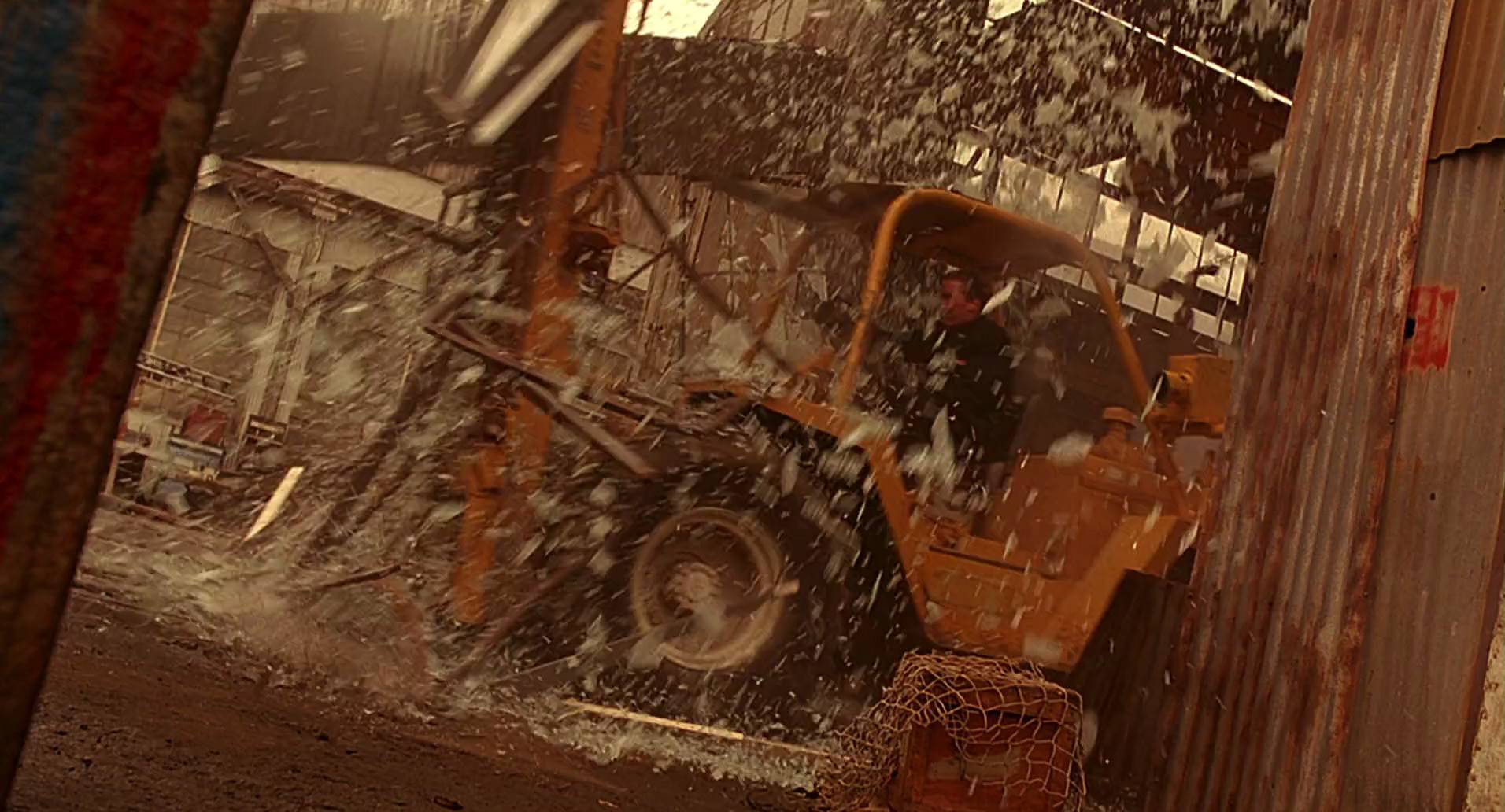 Barb Wire (1996) screencap 10209