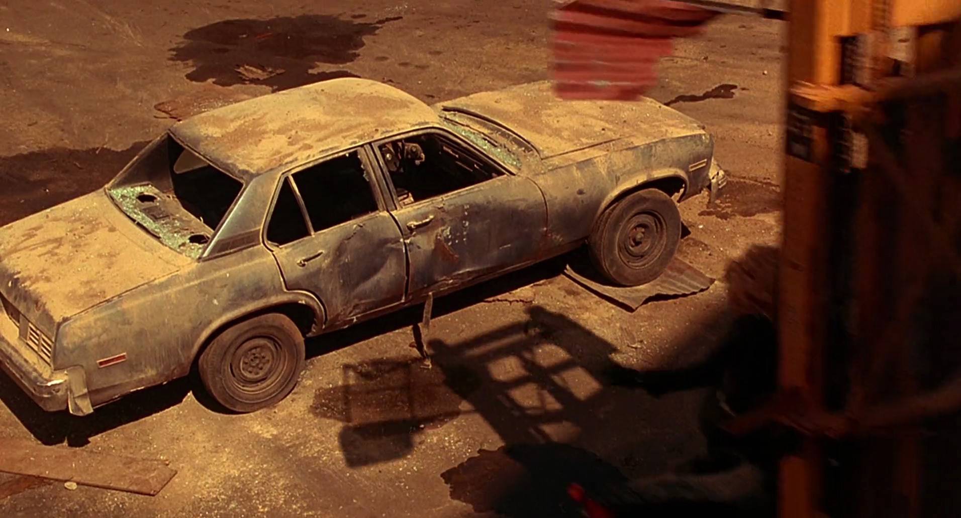 Barb Wire (1996) screencap 10260