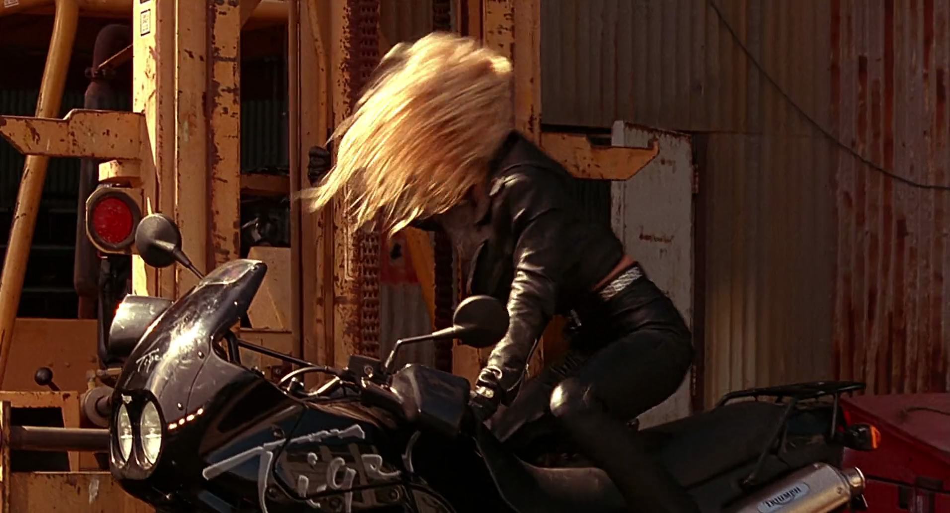 Barb Wire (1996) movie still 10261