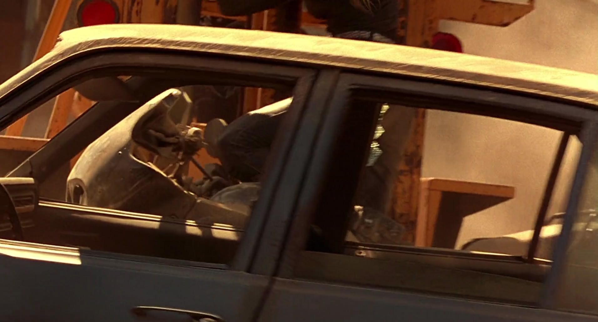 Barb Wire (1996) HD screenshot 10268