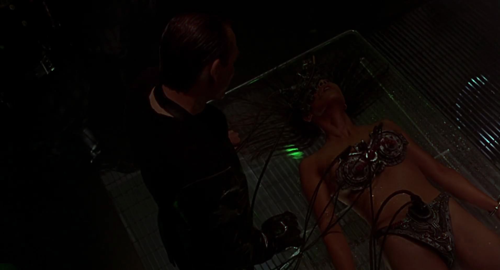 Barb Wire (1996) movie still 1027