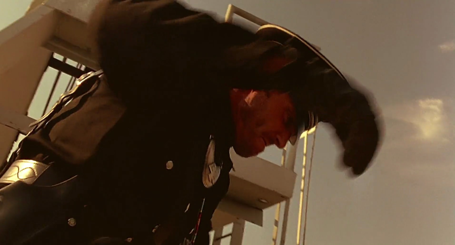 Barb Wire (1996) screencap 10275