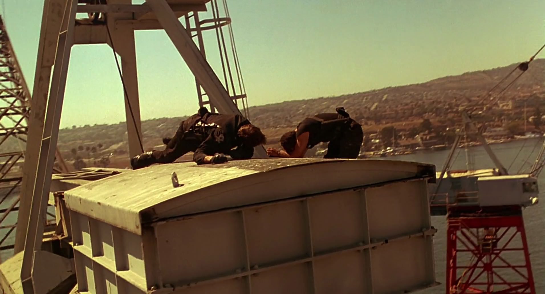 Barb Wire (1996) screencap 10281