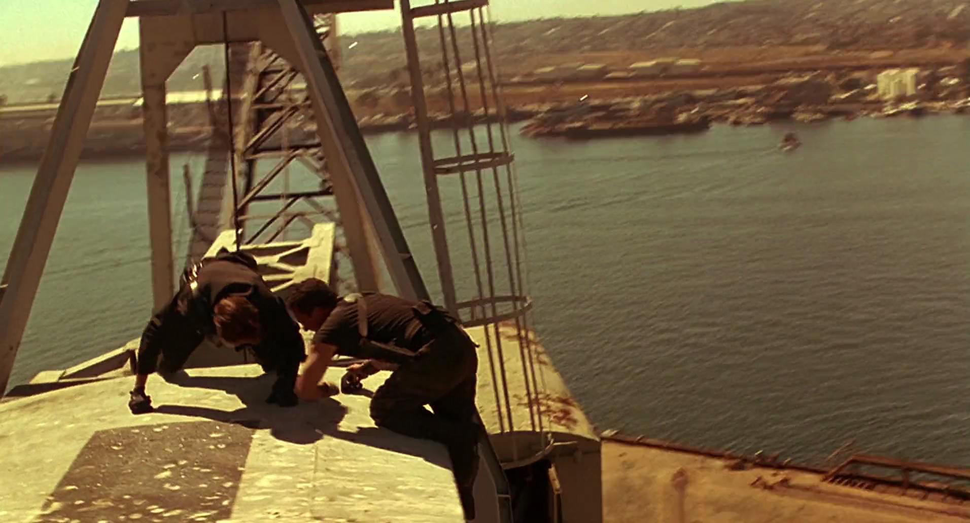 Barb Wire (1996) screencap 10284