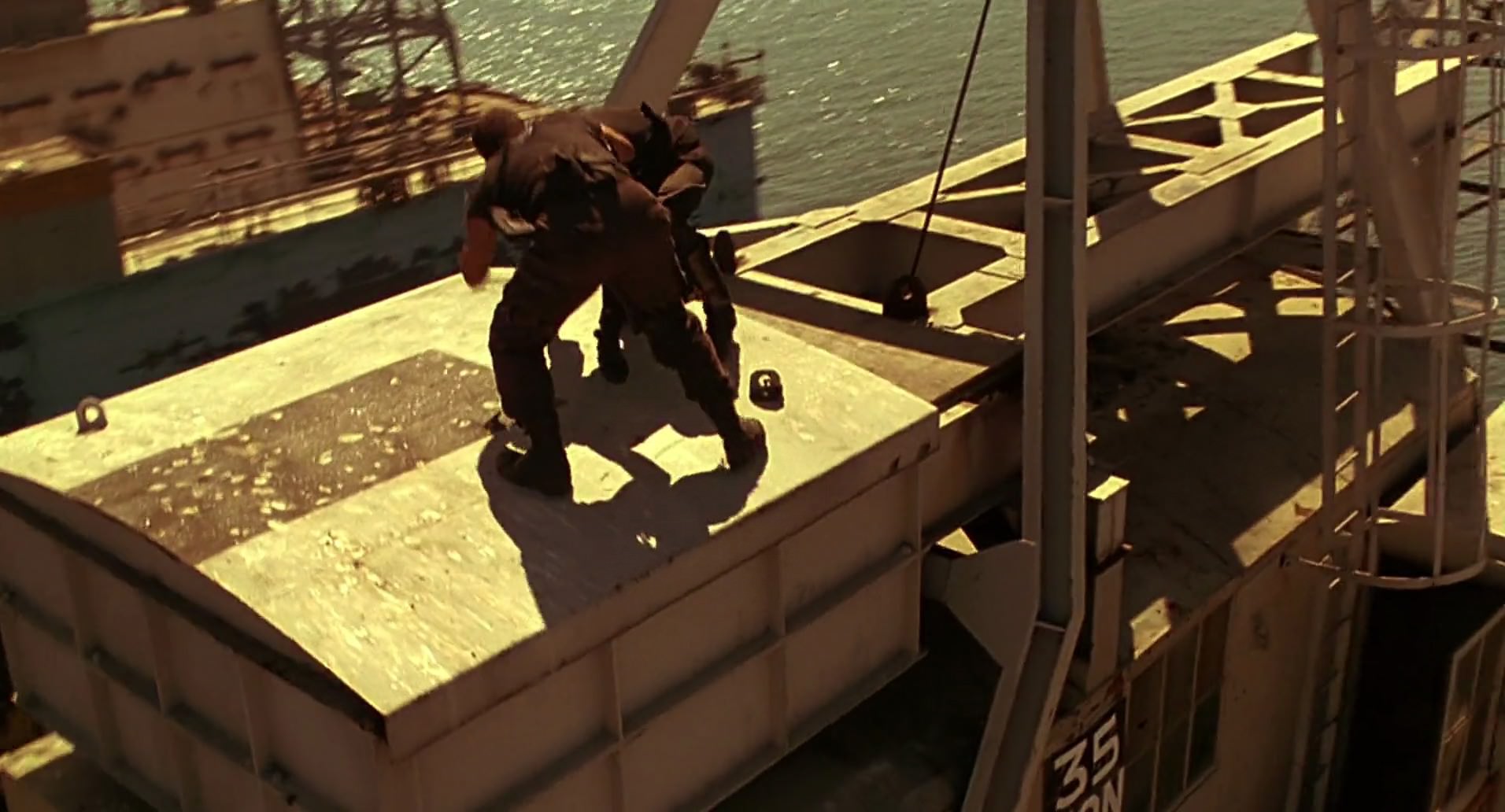 Barb Wire (1996) screencap 10287