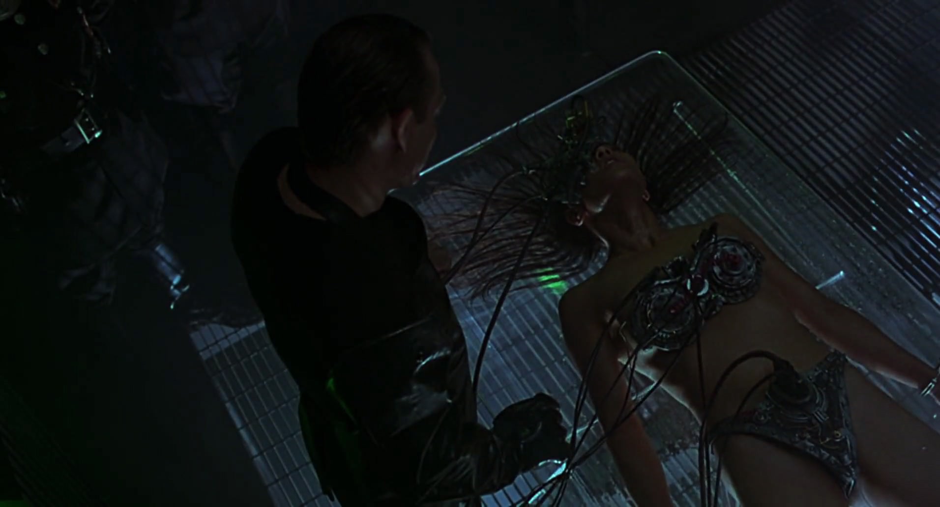 Barb Wire (1996) movie still 1030