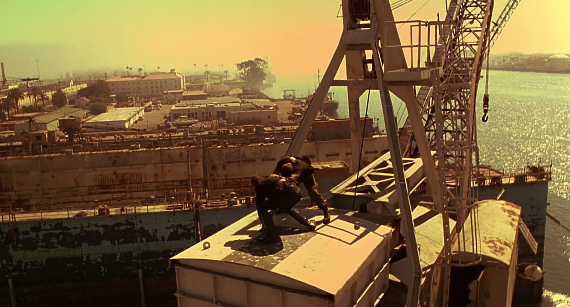 Barb Wire (1996) HD screenshot 10319