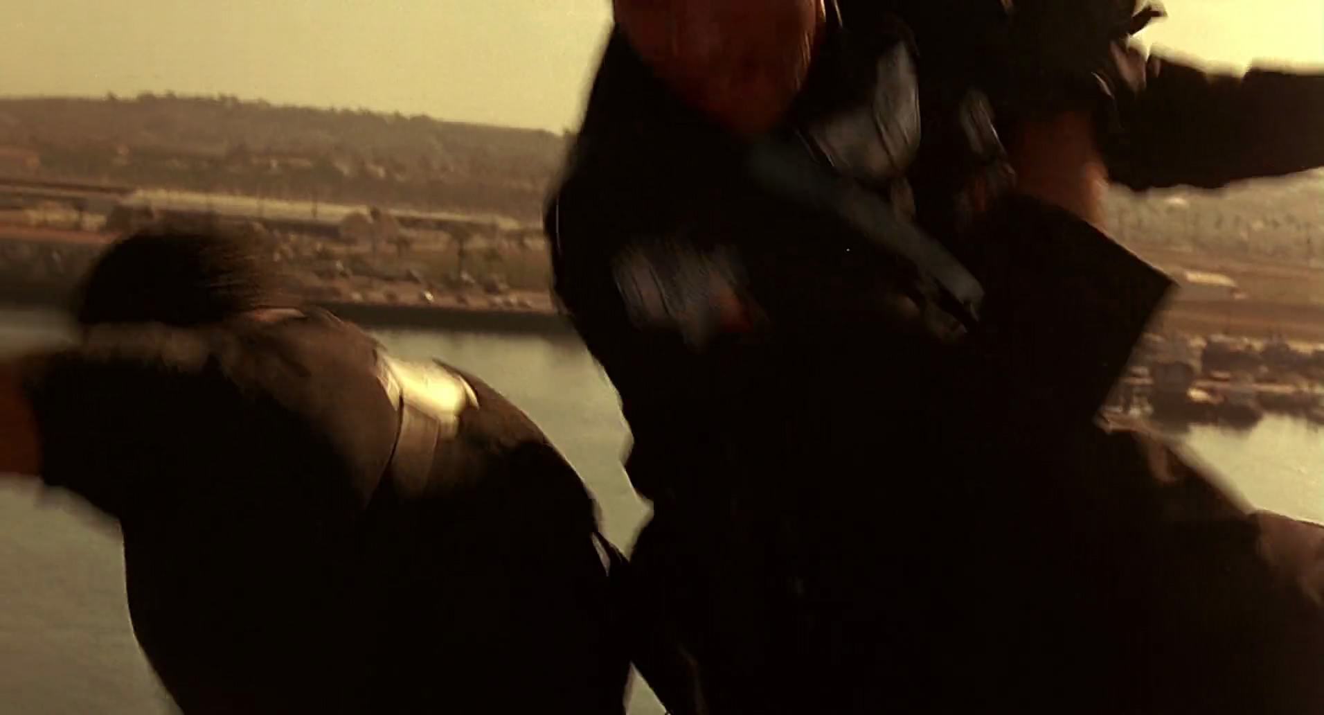 Barb Wire (1996) HD screenshot 10322
