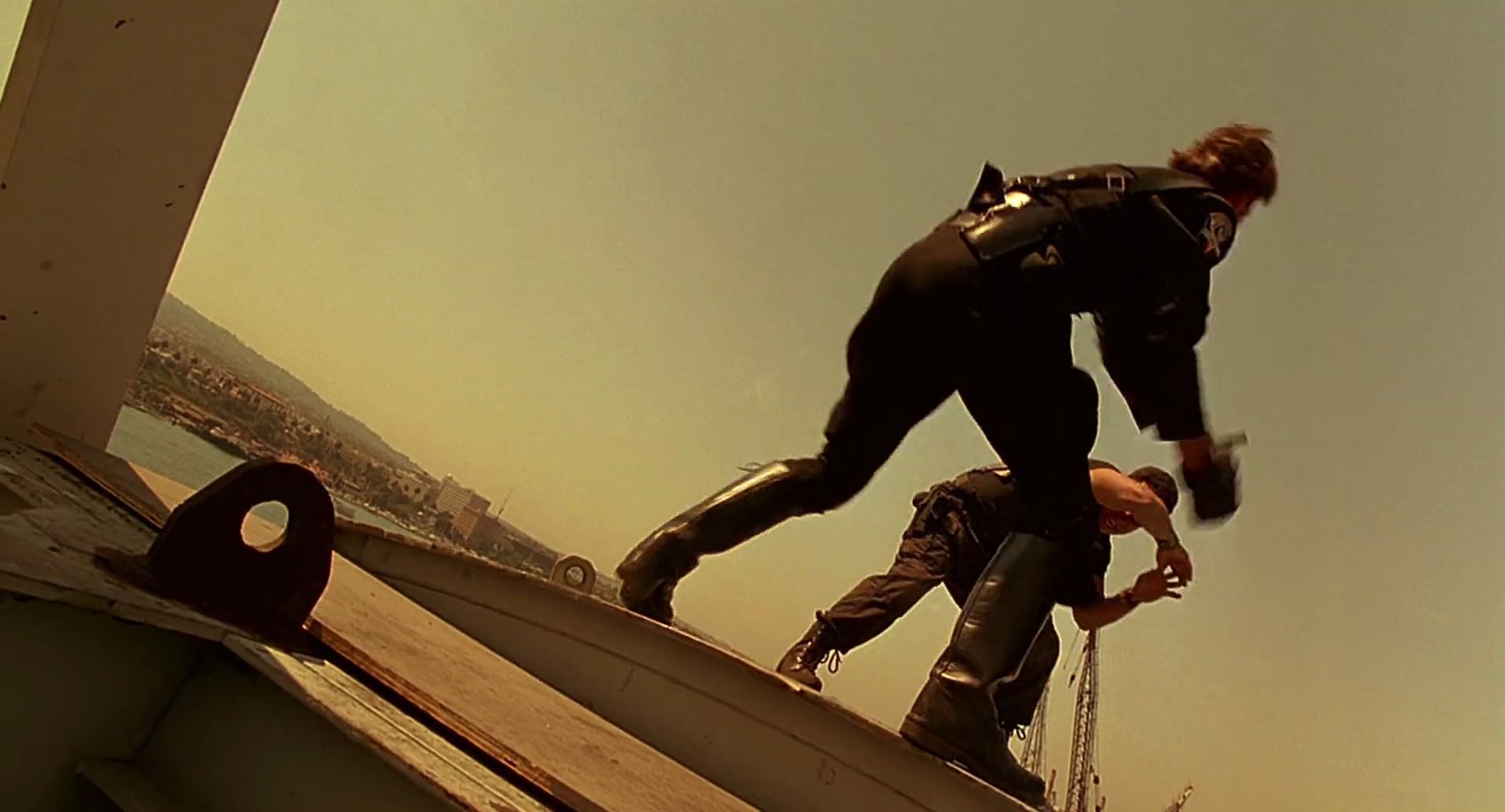 Barb Wire (1996) screencap 10338