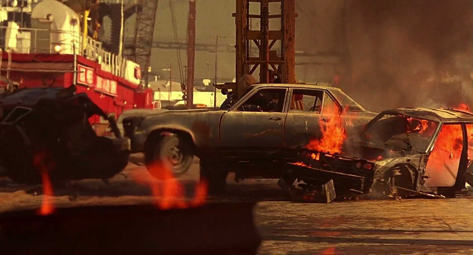 Barb Wire (1996) screencap 10374