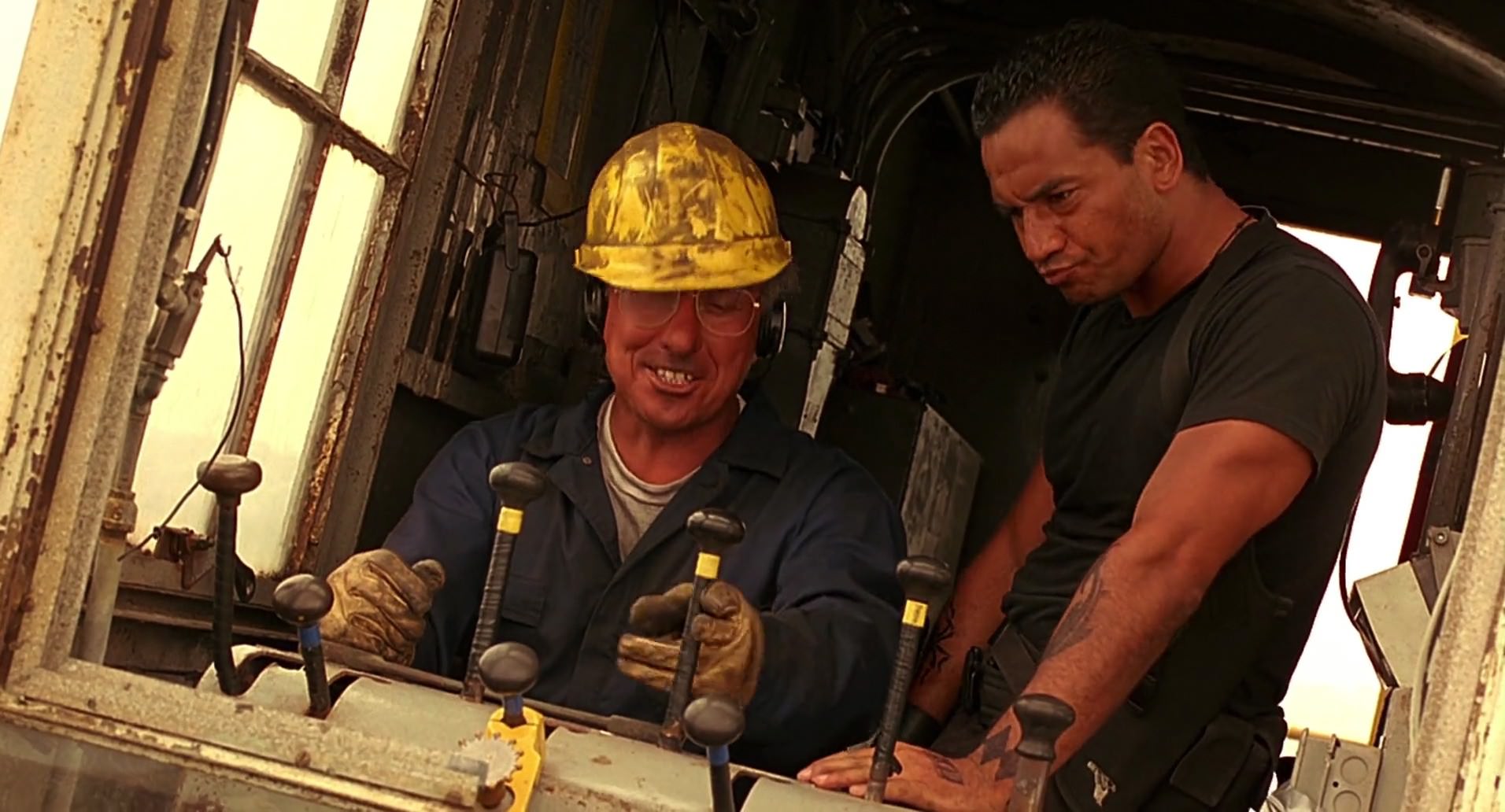 Barb Wire (1996) screencap 10395