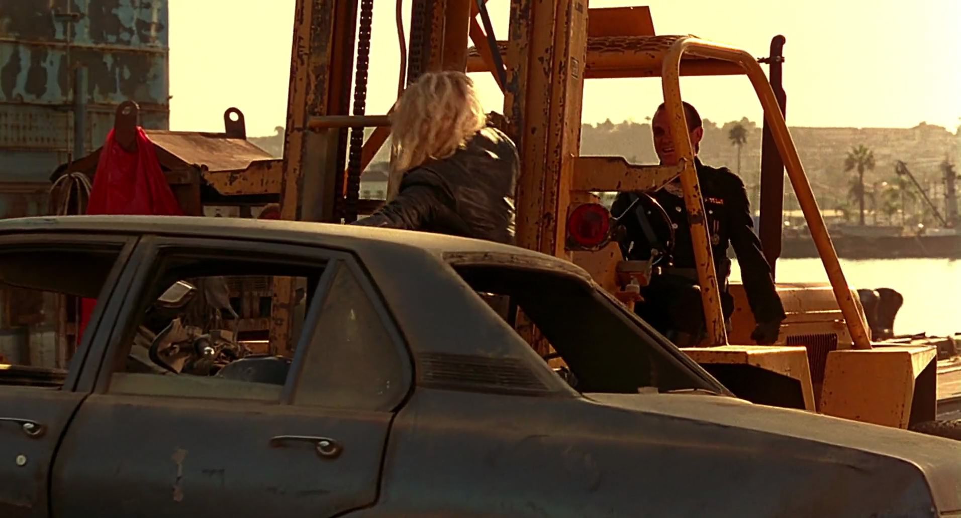 Barb Wire (1996) screencap 10422