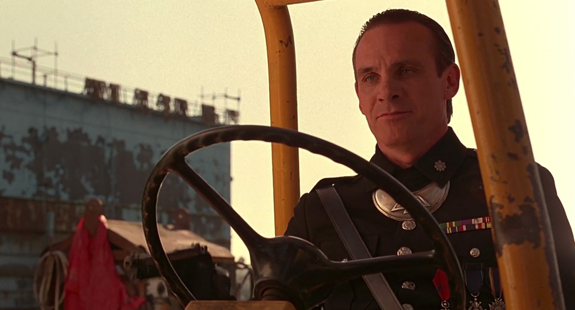 Barb Wire (1996) screencap 10455