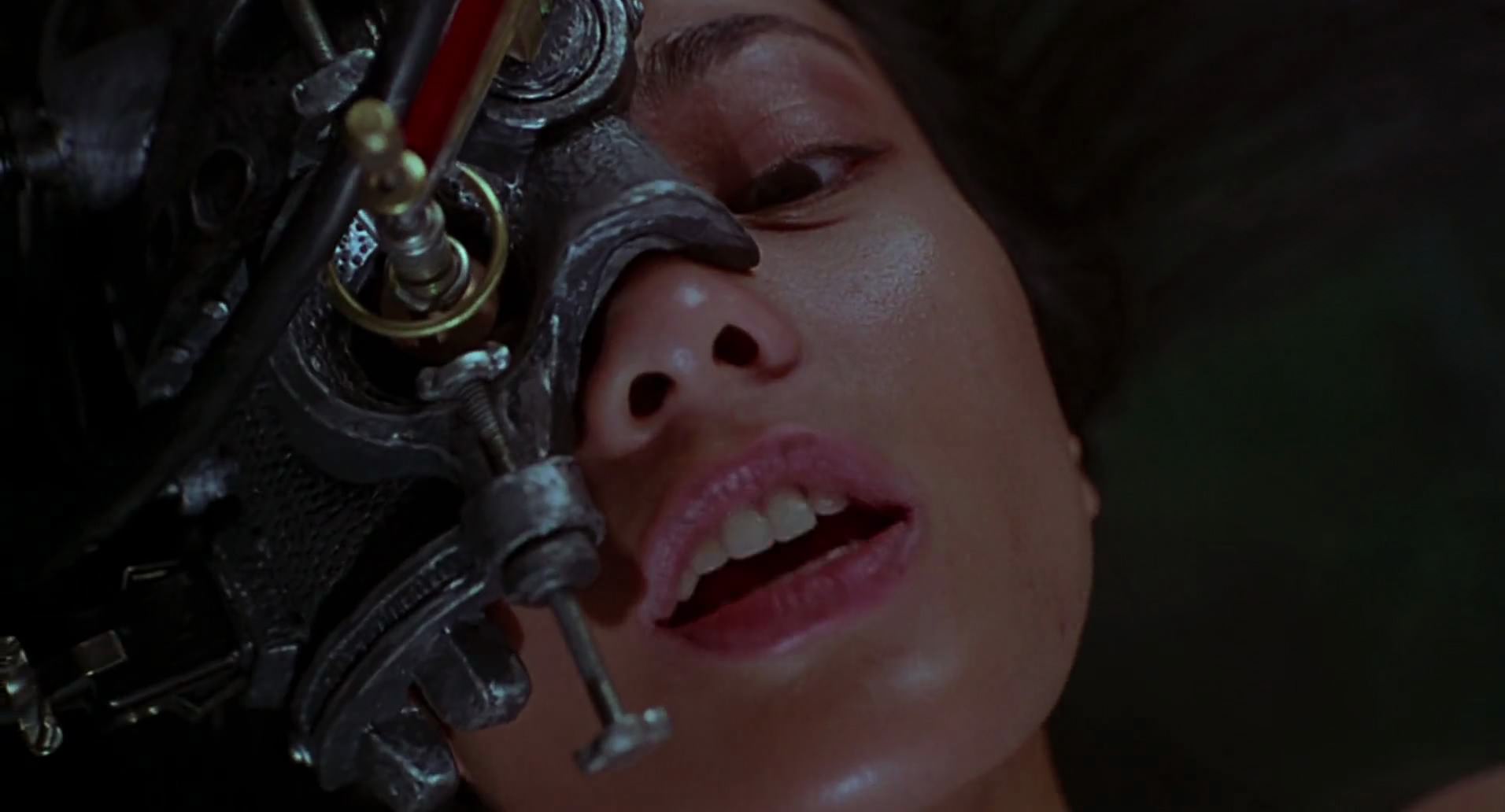 Barb Wire (1996) movie still 1048