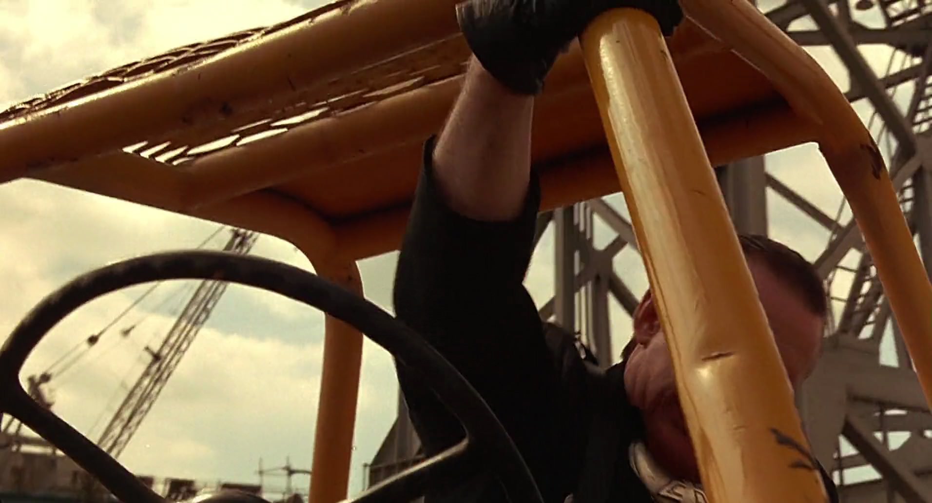 Barb Wire (1996) movie still 10498