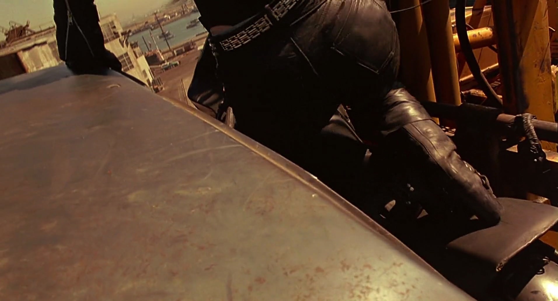 Barb Wire (1996) HD screenshot 10511