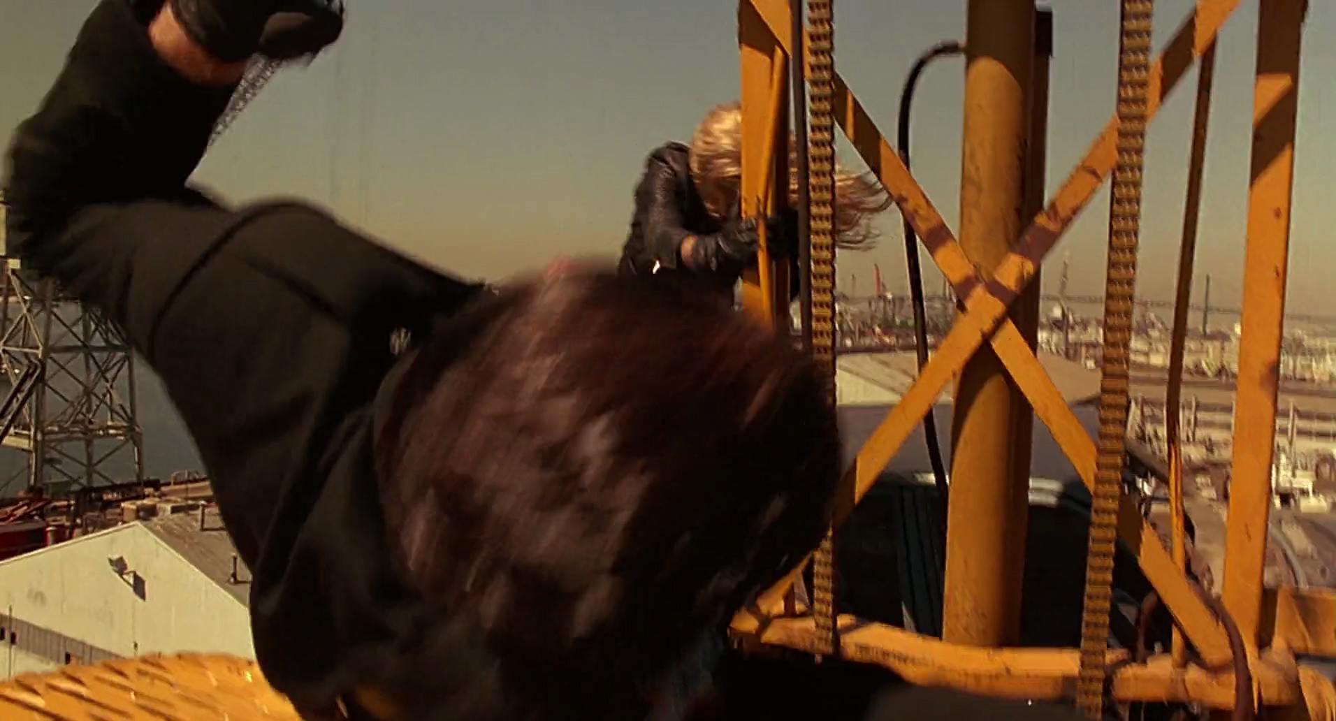 Barb Wire (1996) HD screenshot 10517