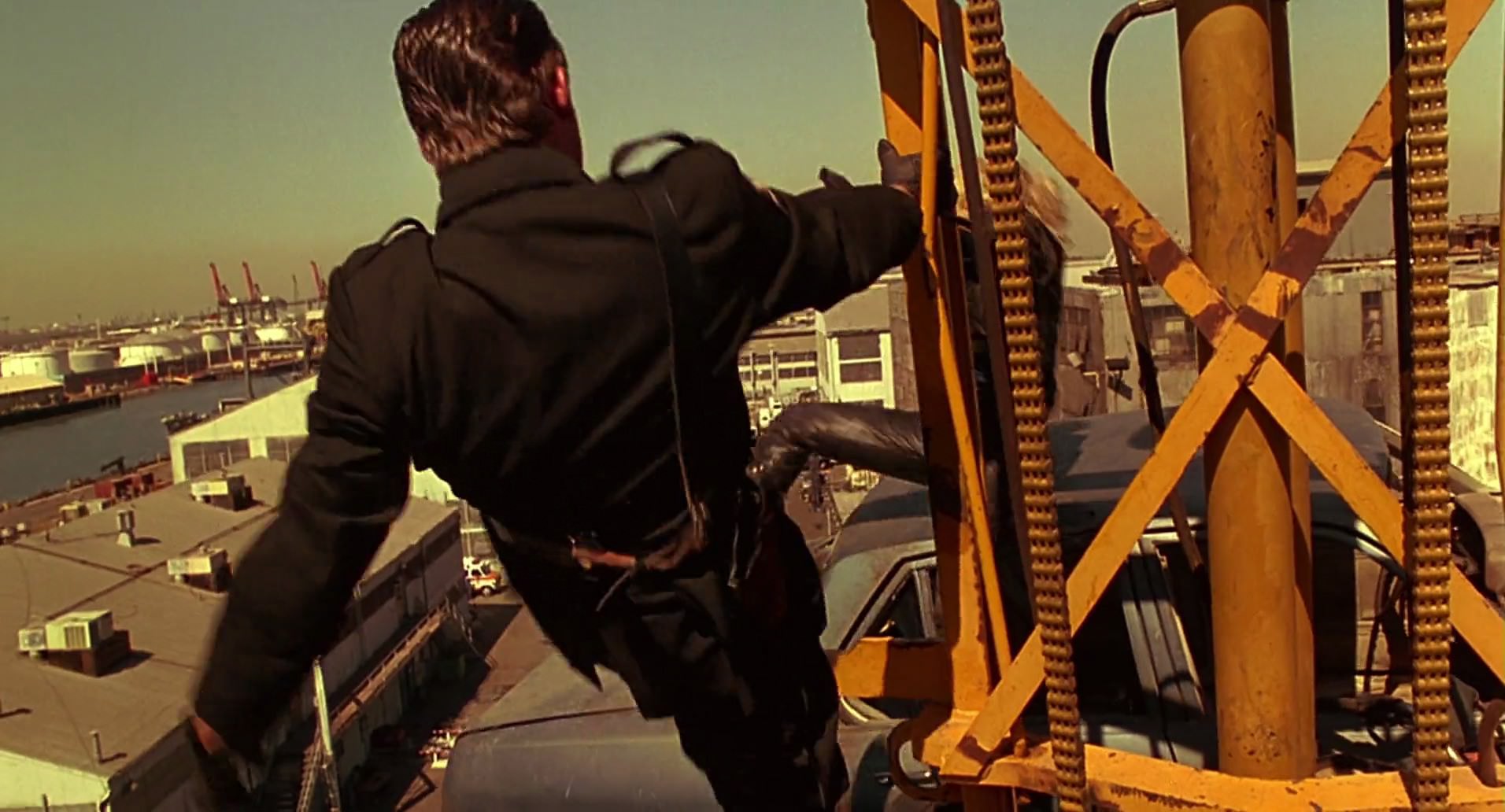 Barb Wire (1996) HD screenshot 10538