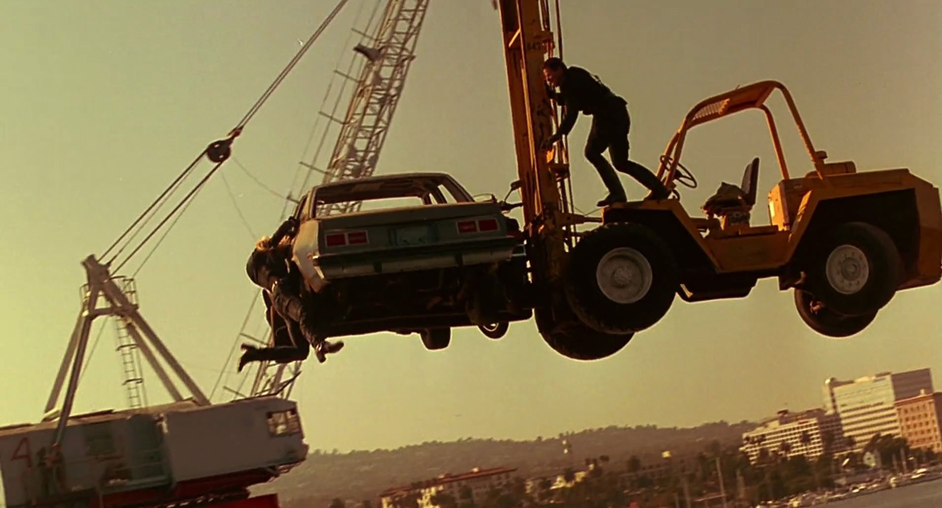 Barb Wire (1996) screencap 10545