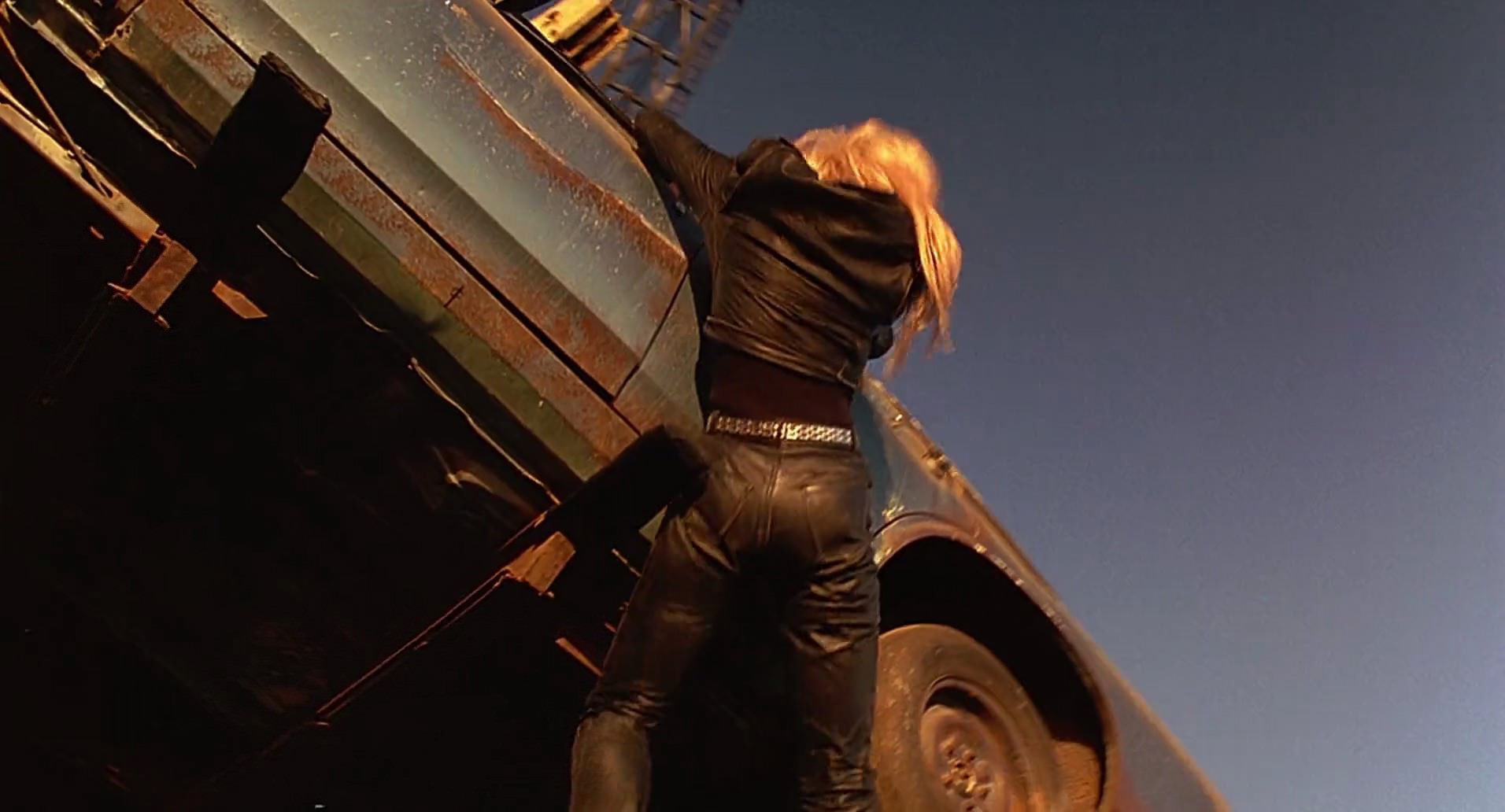 Barb Wire (1996) movie still 10552