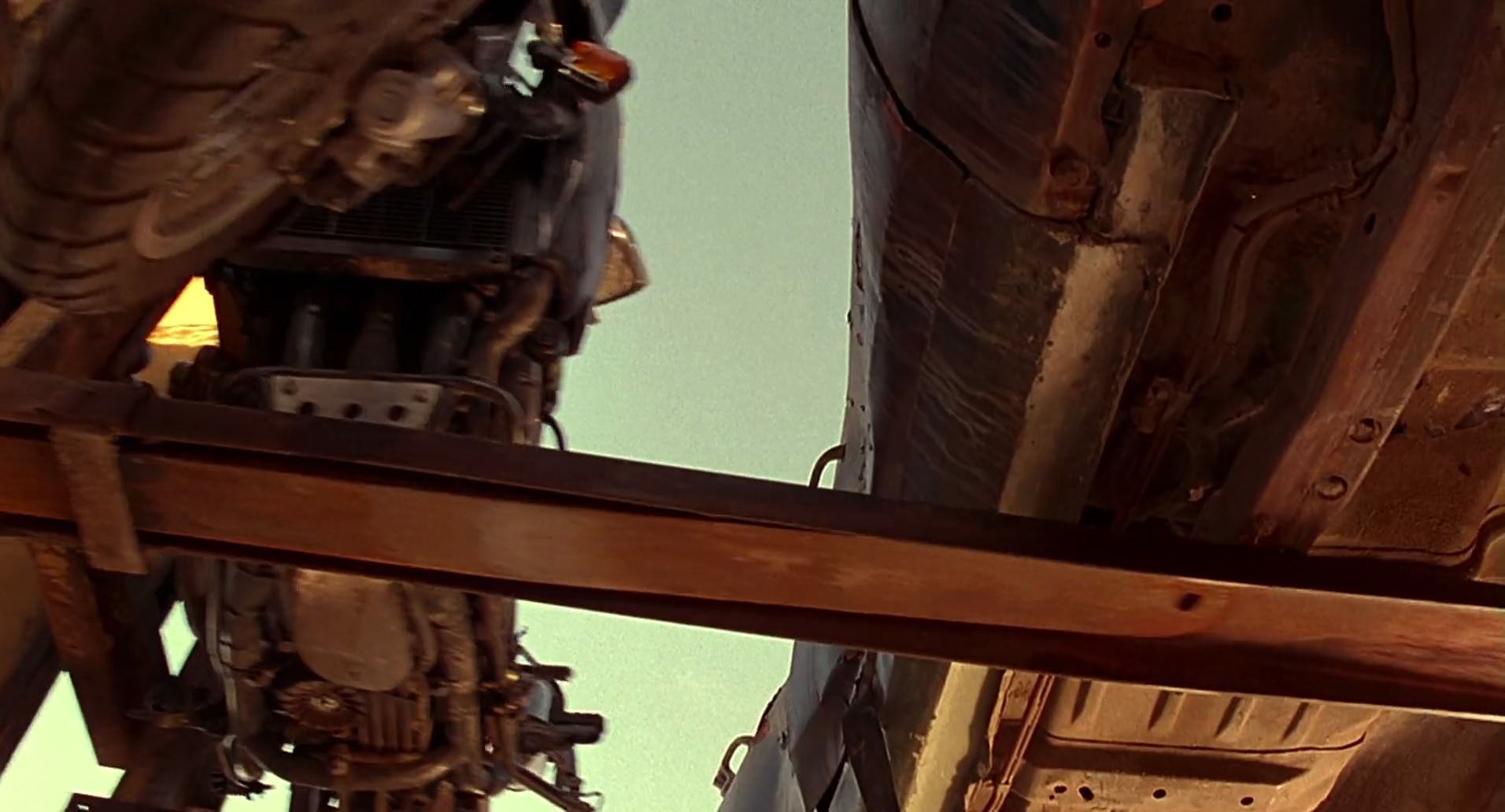 Barb Wire (1996) screencap 10560