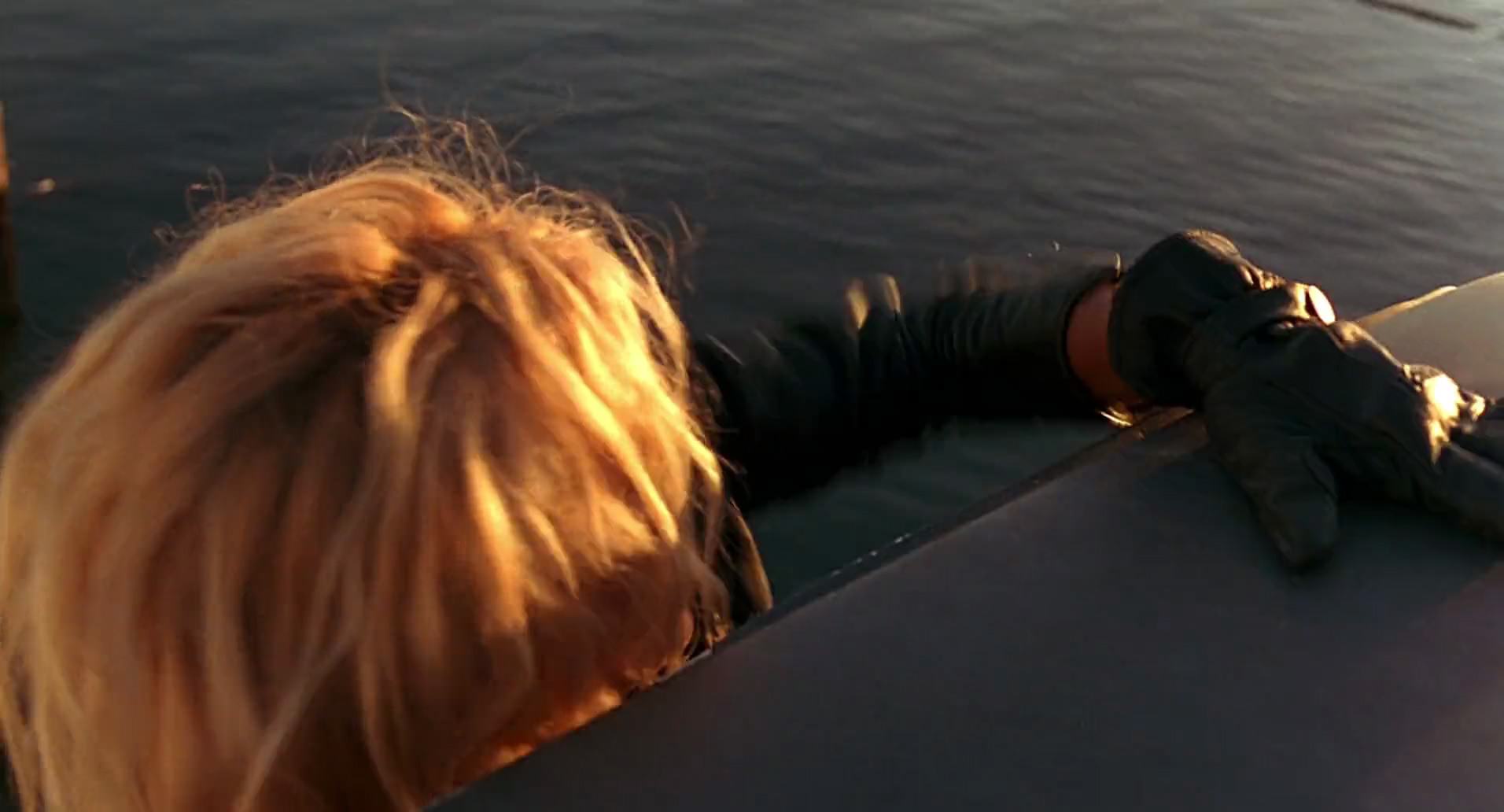 Barb Wire (1996) HD screenshot 10574