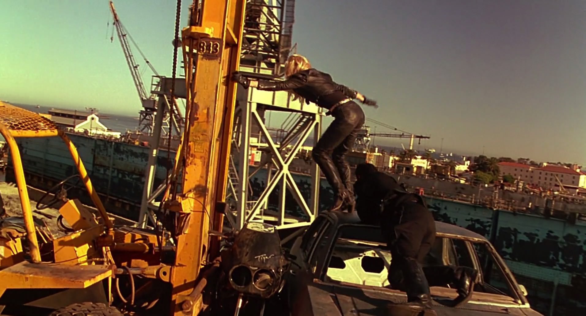 Barb Wire (1996) screencap 10599