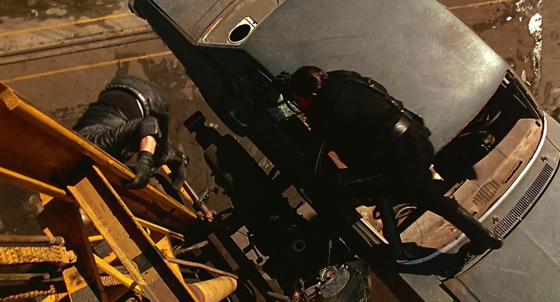 Barb Wire (1996) screencap 10602