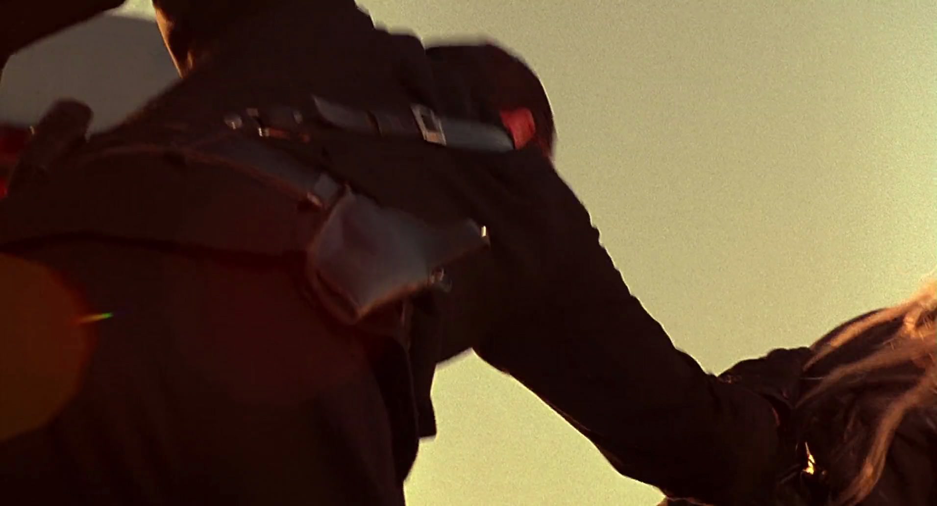 Barb Wire (1996) screencap 10611