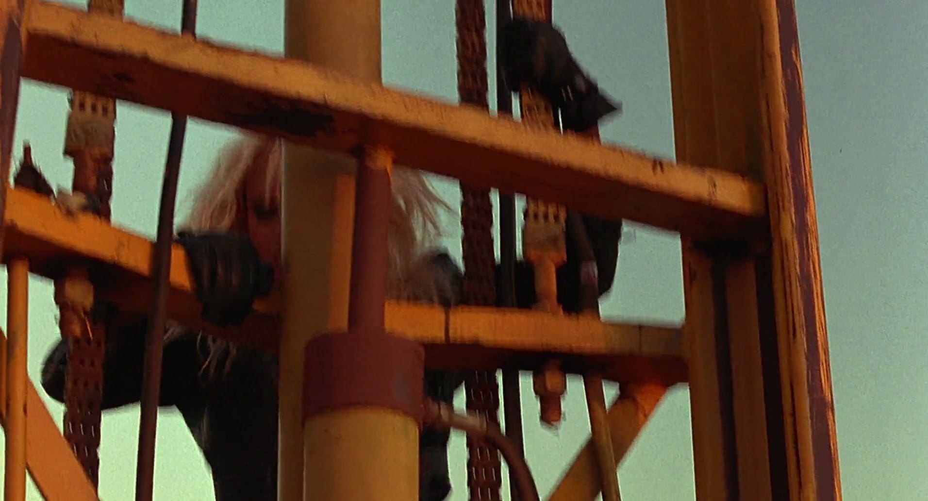 Barb Wire (1996) HD screenshot 10628