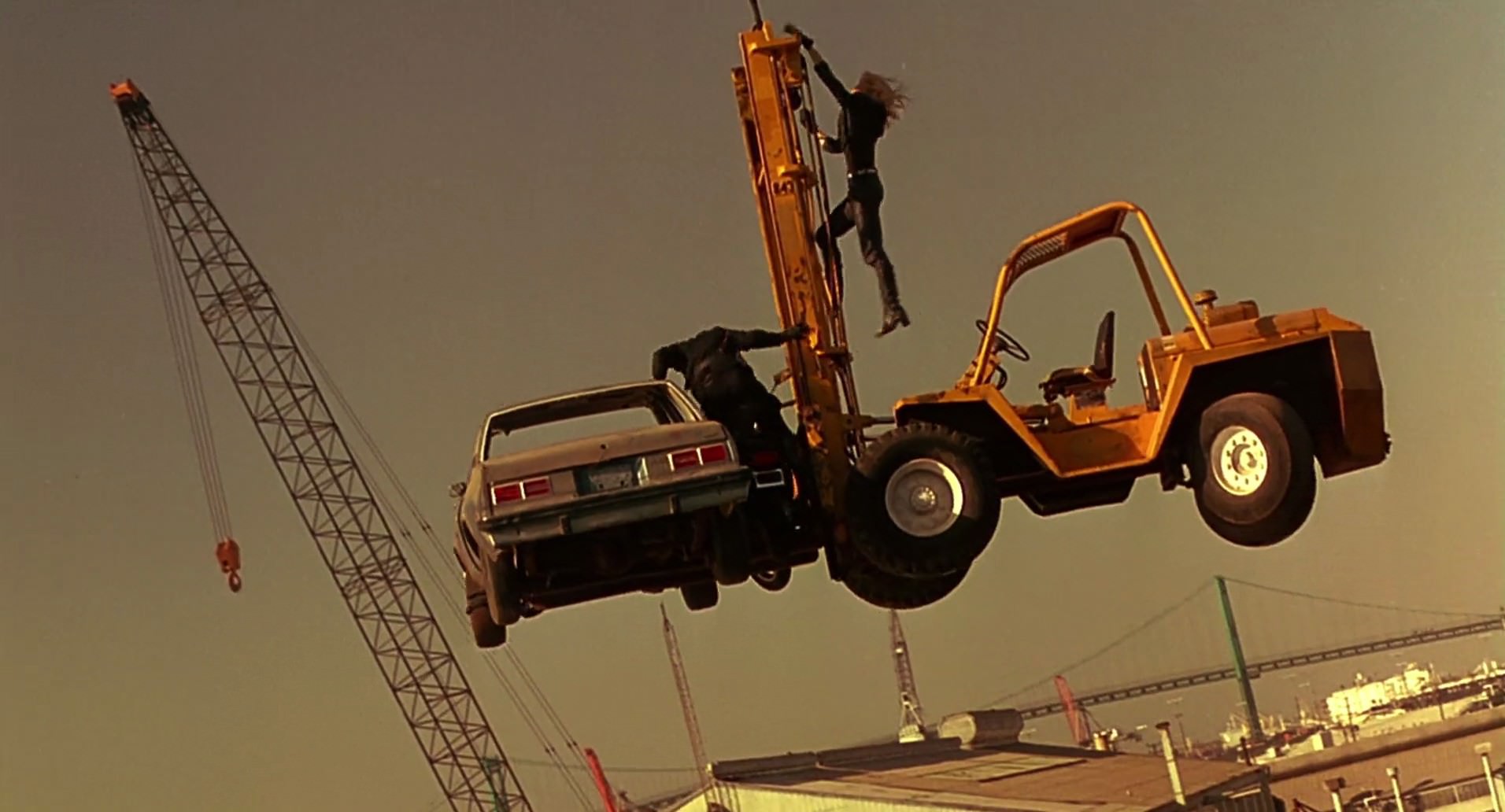 Barb Wire (1996) screencap 10635