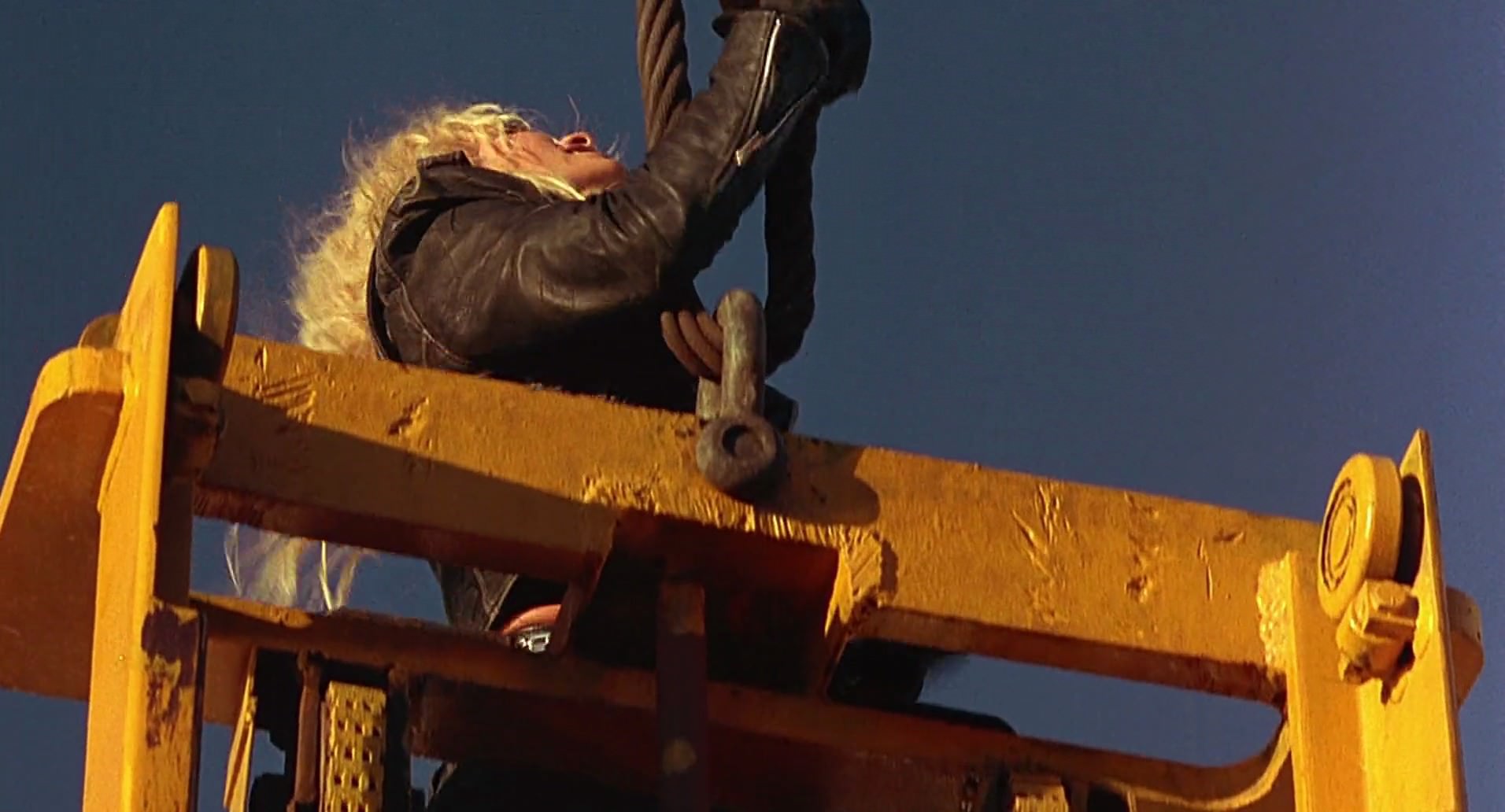 Barb Wire (1996) screencap 10647