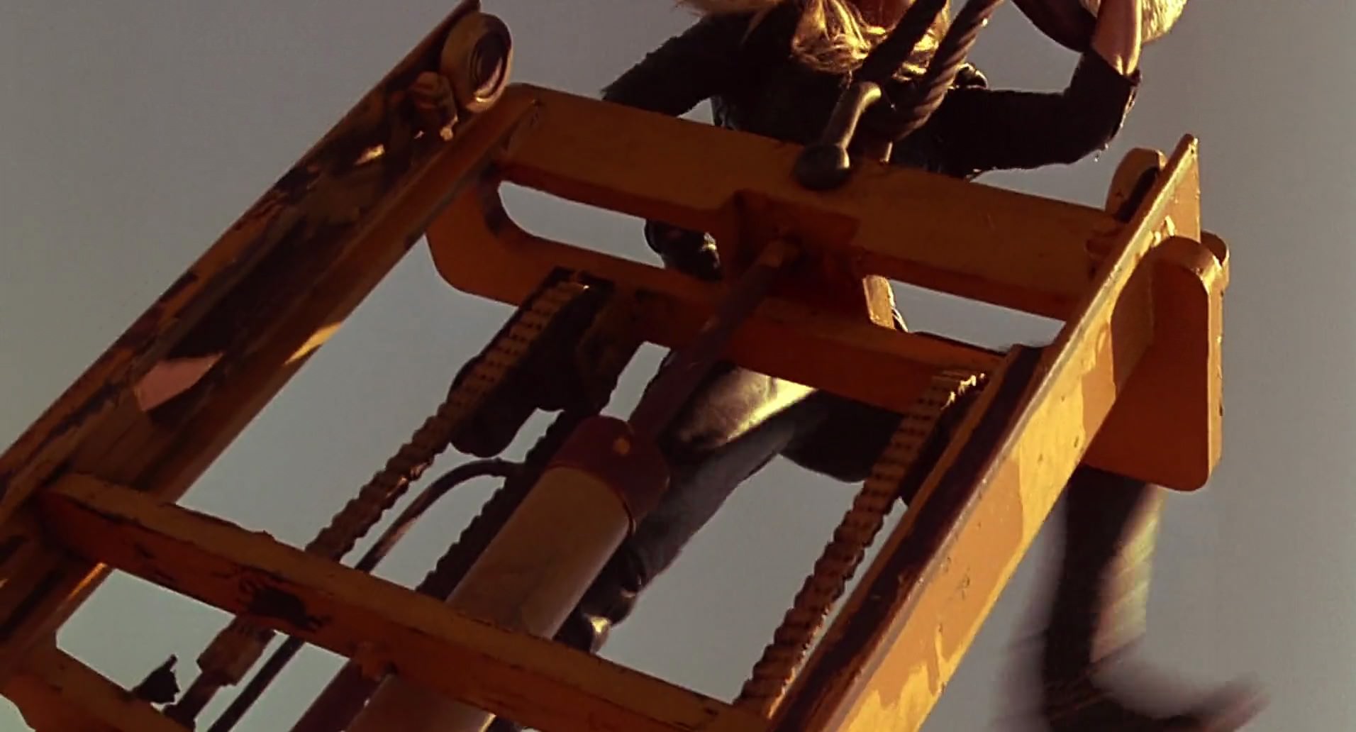 Barb Wire (1996) HD screenshot 10652